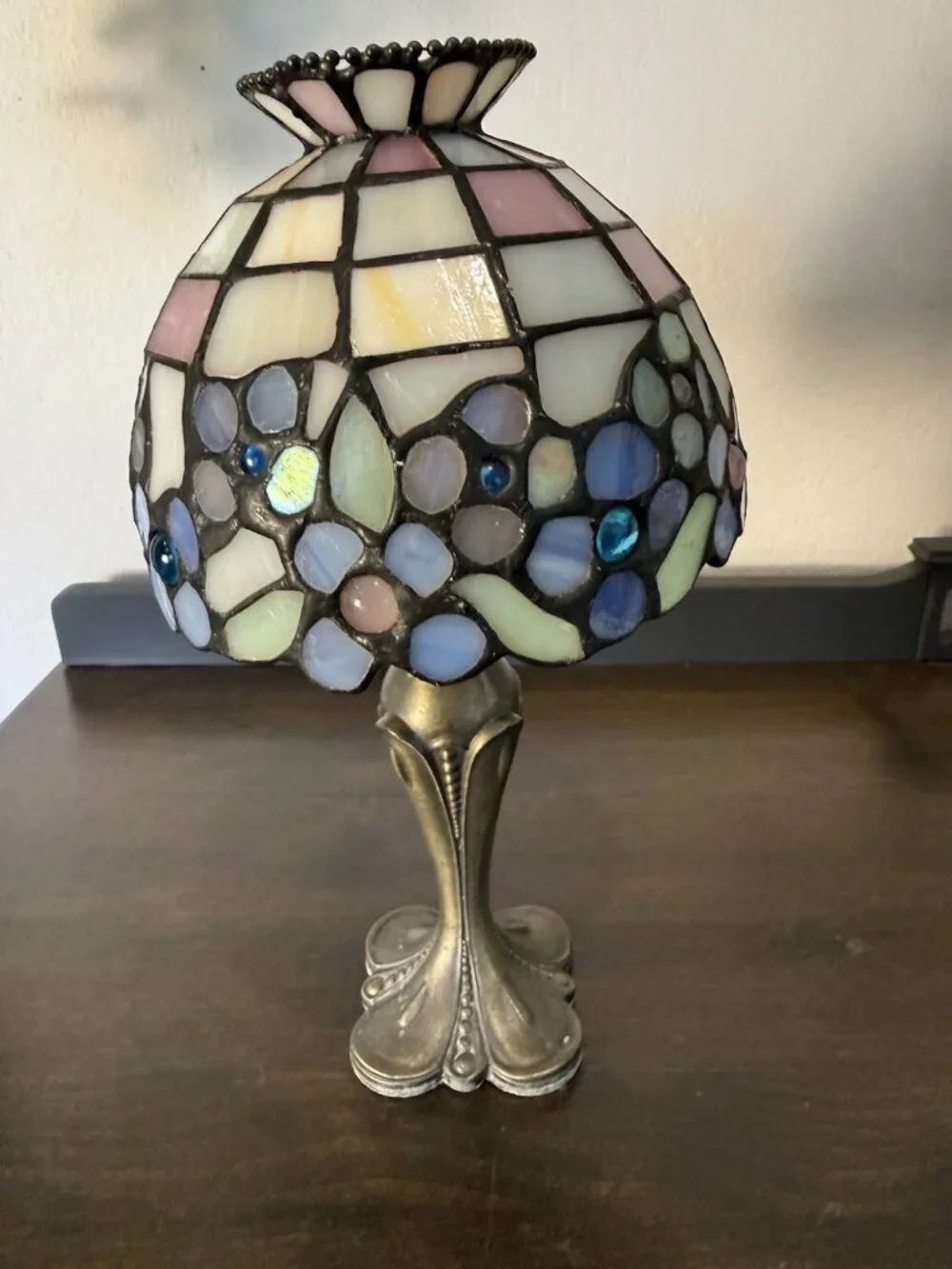 PartyLite Hydrangea Stained Glass Tiffany Style Shade Tealight Candle Lamp P7790